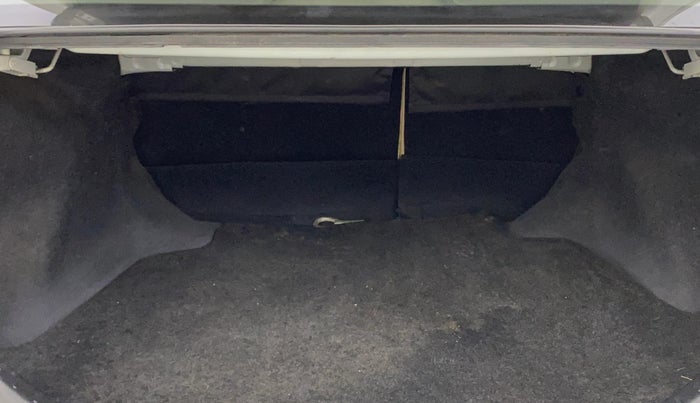 2017 Toyota Corolla Altis VL CVT PETROL, Petrol, Automatic, 53,763 km, Boot Inside