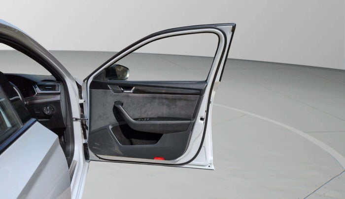 2021 Skoda Superb Sportline AT , Petrol, Automatic, 36,554 km, RHS Front Door