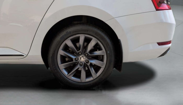 2021 Skoda Superb Sportline AT , Petrol, Automatic, 36,554 km, Left Rear Wheel
