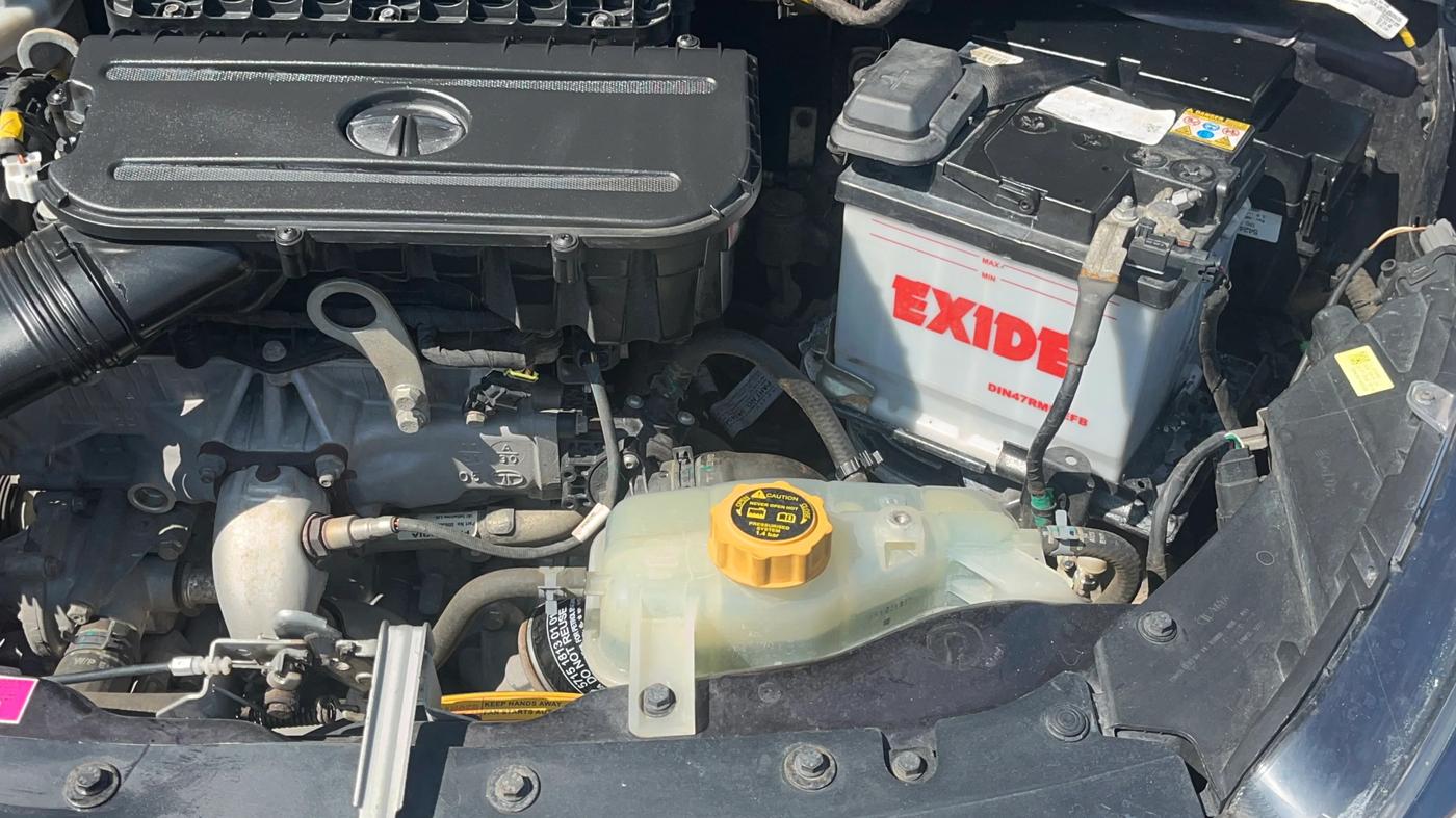 2022 Tata Tiago XZ PLUS PETROL, Petrol, Manual, 30,928 km, Engine View - Left