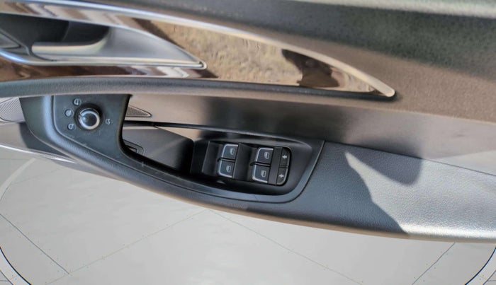 2015 Audi A6 35 TDI S LINE, Diesel, Automatic, 68,924 km, Driver Side Door Panels Control