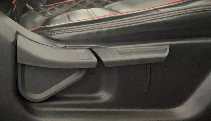 2022 KIA SELTOS HTK PLUS 1.5, Petrol, Manual, 19,791 km, Driver Side Adjustment Panel