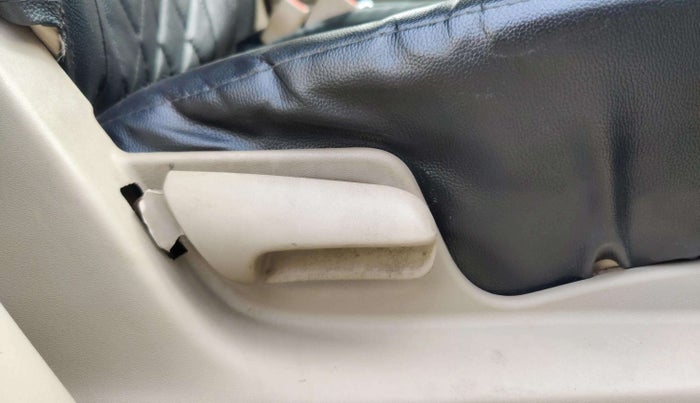 2016 Maruti Ertiga VDI SHVS, Diesel, Manual, 67,804 km, Driver Side Adjustment Panel