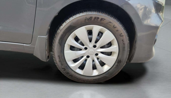 2016 Maruti Ertiga VDI SHVS, Diesel, Manual, 67,804 km, Right Front Wheel