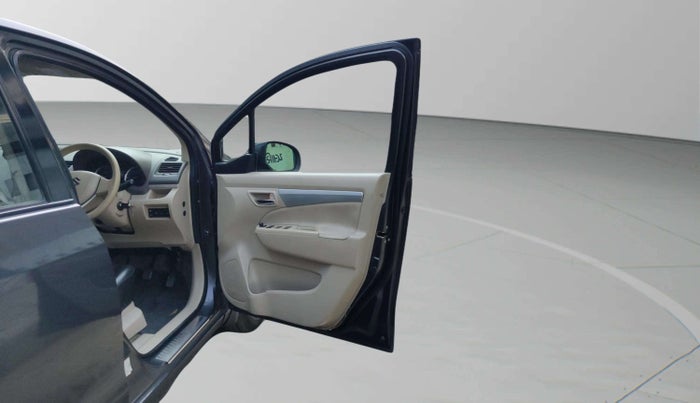 2016 Maruti Ertiga VDI SHVS, Diesel, Manual, 67,804 km, RHS Front Door