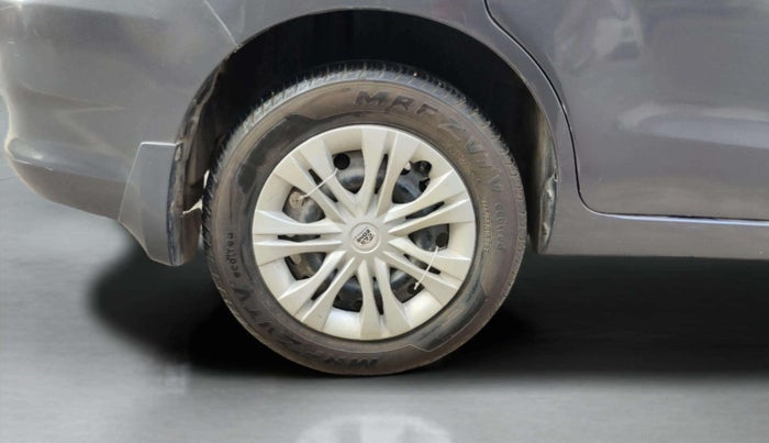 2016 Maruti Ertiga VDI SHVS, Diesel, Manual, 67,804 km, Right Rear Wheel