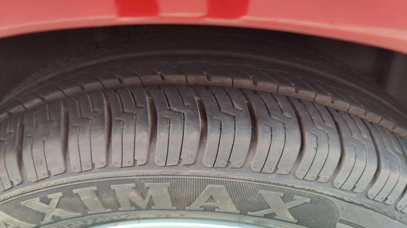 2018 Toyota YARIS VX CVT, Petrol, Automatic, 31,620 km, Right Front Tyre Tread