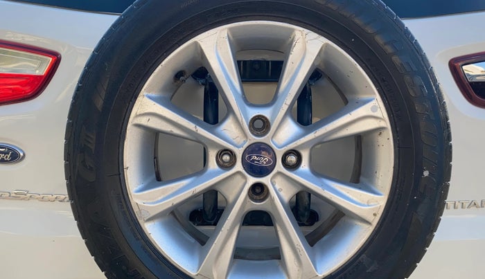 2018 Ford Ecosport TITANIUM 1.5L DIESEL, Diesel, Manual, 1,16,297 km, Spare Tyre