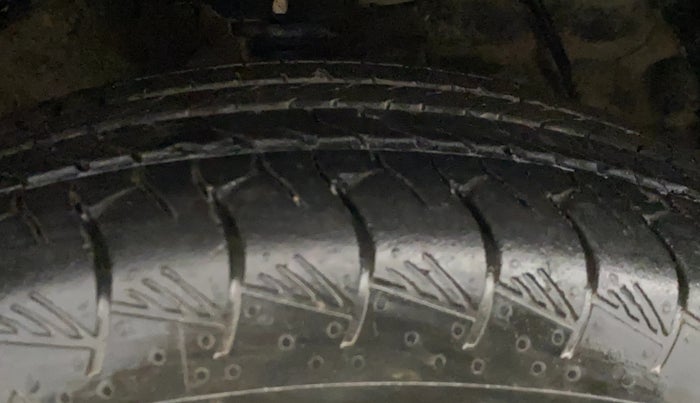 2024 Mahindra XUV 3XO MX3 Pro 1.5 Turbo Diesel, Diesel, Manual, 36,204 km, Right Front Tyre Tread