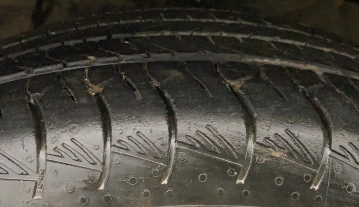 2024 Mahindra XUV 3XO MX3 Pro 1.5 Turbo Diesel, Diesel, Manual, 36,204 km, Left Front Tyre Tread