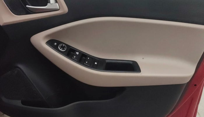 2015 Hyundai Elite i20 SPORTZ 1.2, Petrol, Manual, 73,457 km, Driver Side Door Panels Control