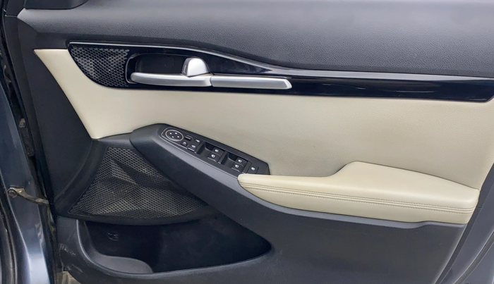 2020 KIA SELTOS HTX 1.5 PETROL, Petrol, Manual, 97,085 km, Driver Side Door Panels Control