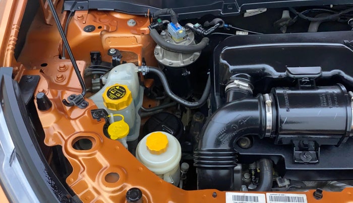 2019 Tata Harrier XZ 2.0L, Diesel, Manual, 69,490 km, Engine View - Right