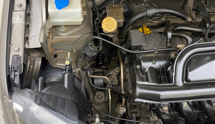 2019 Renault Kwid CLIMBER 1.0 AMT, Petrol, Automatic, 72,955 km, Engine View - Right