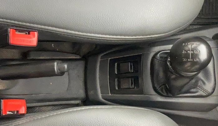 2016 Maruti Alto 800 LXI, Petrol, Manual, 1,16,703 km, Gear Lever