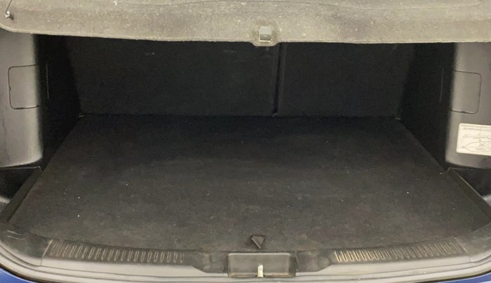 2022 Maruti S Cross ZETA 1.5, Petrol, Manual, 87,740 km, Boot Inside