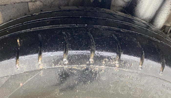 2016 Hyundai Grand i10 SPORTZ 1.1 CRDI, Diesel, Manual, 62,051 km, Left Rear Tyre Tread