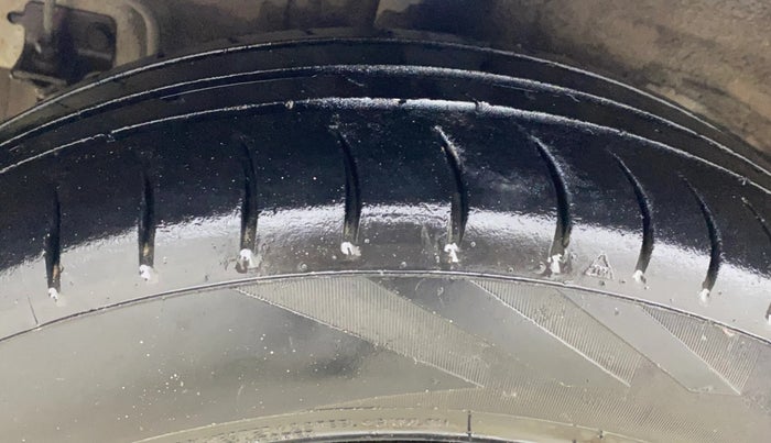 2016 Hyundai Grand i10 SPORTZ 1.1 CRDI, Diesel, Manual, 62,051 km, Right Rear Tyre Tread