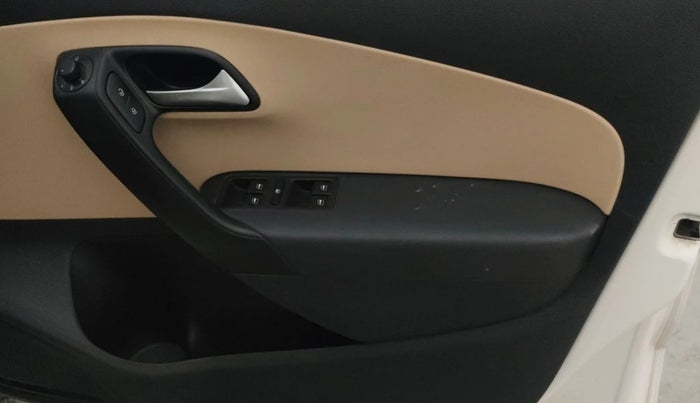 2018 Volkswagen Ameo HIGHLINE PLUS 1.5L AT 16 ALLOY, Diesel, Automatic, 20,310 km, Driver Side Door Panels Control