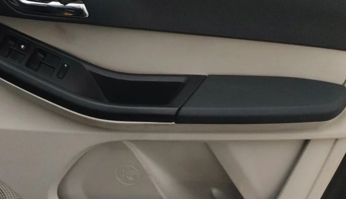 2022 Tata Tiago XZA PLUS PETROL, Petrol, Automatic, 26,313 km, Driver Side Door Panels Control