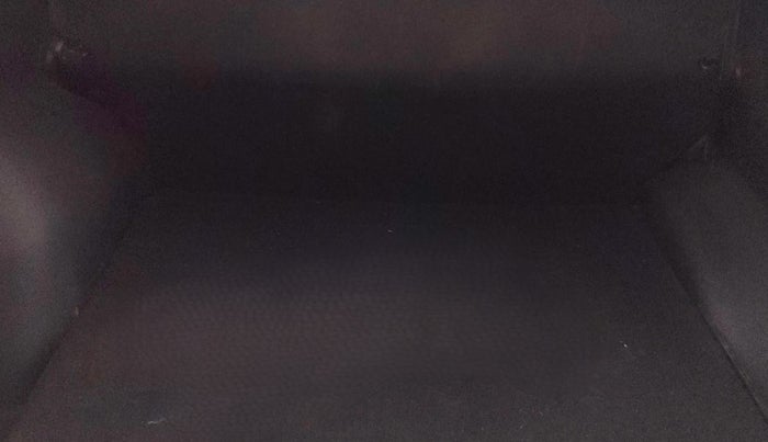 2015 Hyundai Creta BASE 1.6 PETROL, Petrol, Manual, 46,796 km, Boot Inside