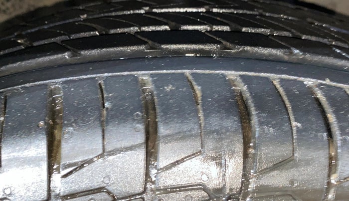 2022 Tata NEXON XZ PLUS PETROL, Petrol, Manual, 86,816 km, Right Front Tyre Tread