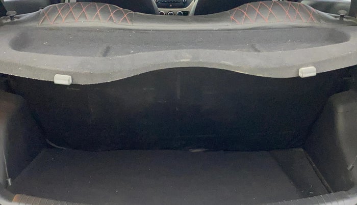 2014 Hyundai Grand i10 SPORTZ 1.2 KAPPA VTVT, Petrol, Manual, 70,673 km, Boot Inside