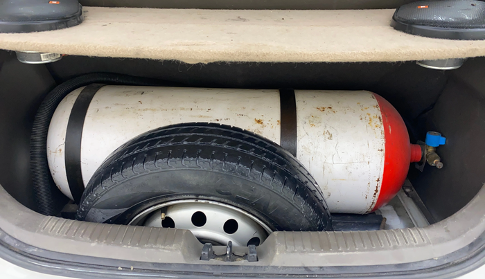 2015 Hyundai i10 MAGNA 1.1, CNG, Manual, 68,805 km, Boot Inside