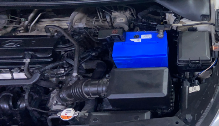 2017 Hyundai Elite i20 ASTA 1.2 DUAL TONE, Petrol, Manual, 1,23,384 km, Engine View - Left