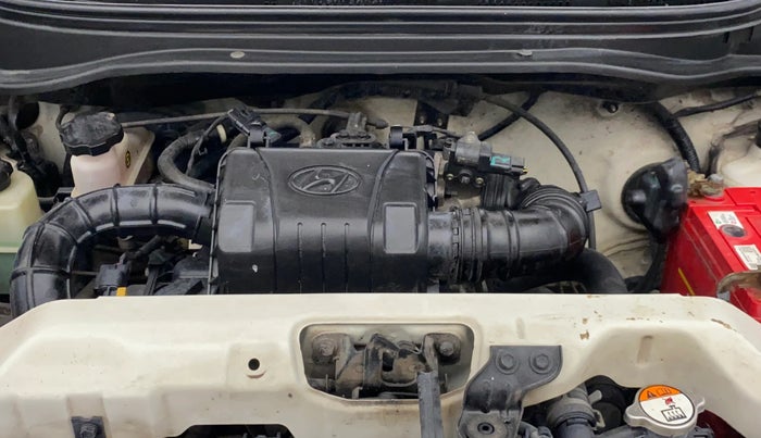 2016 Hyundai Eon D-LITE+, Petrol, Manual, 32,755 km, Engine View