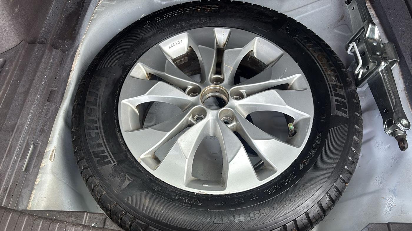 2015 Honda CRV 2.0L I-VTEC 2WD AT, Petrol, Automatic, 1,07,995 km, Spare Tyre