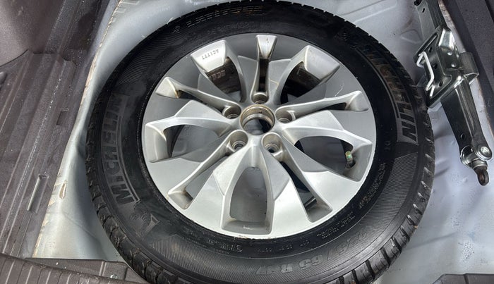 2015 Honda CRV 2.0L I-VTEC 2WD AT, Petrol, Automatic, 1,07,978 km, Spare Tyre