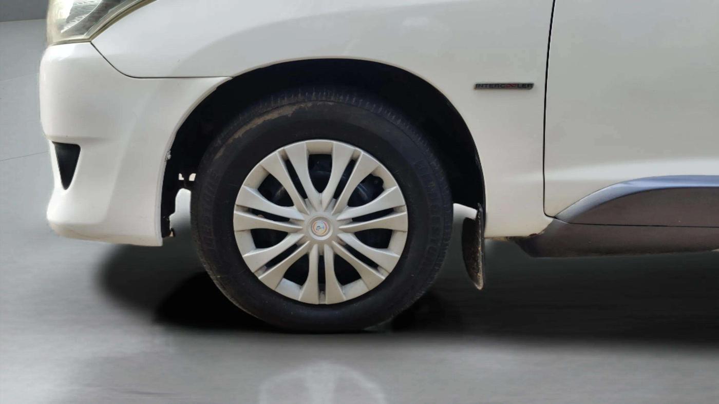 2013 Toyota Innova 2.5 GX 7 STR, Diesel, Manual, 85,416 km, Left Front Wheel