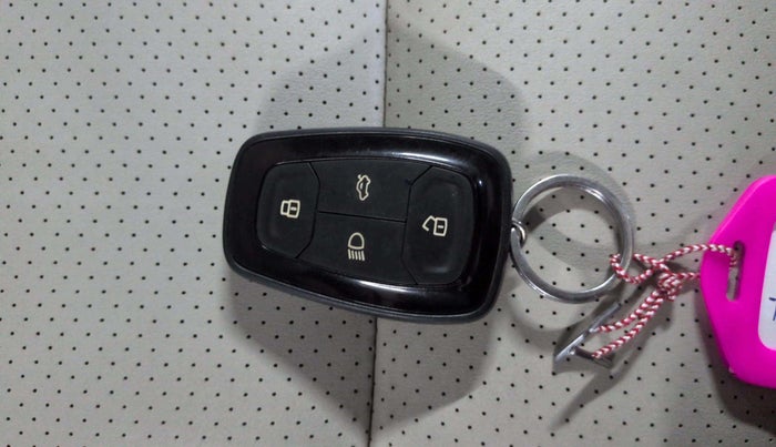 2021 Tata Safari XZA PLUS, Diesel, Automatic, 44,046 km, Key Close Up