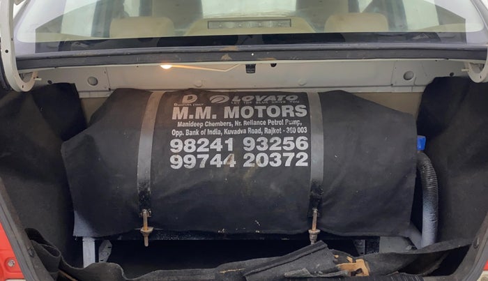 2019 Maruti Dzire VXI, CNG, Manual, 89,228 km, Boot Inside