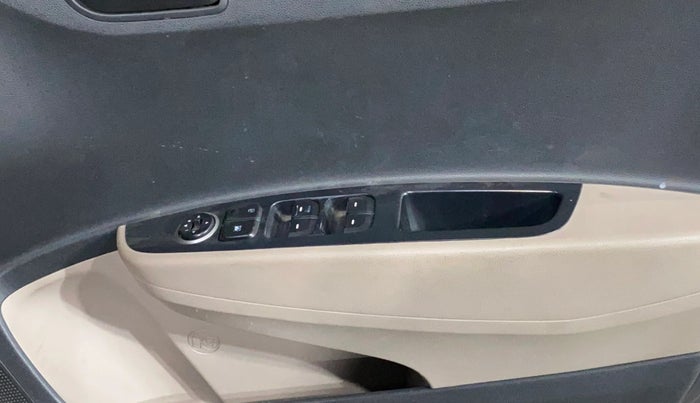 2018 Hyundai Grand i10 MAGNA 1.2 KAPPA VTVT, Petrol, Manual, 67,924 km, Driver Side Door Panels Control