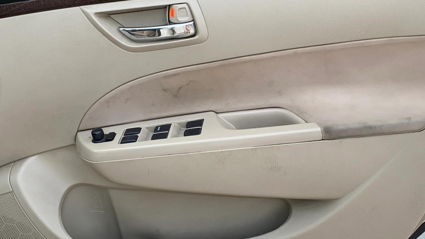 2016 Maruti Swift Dzire VDI, Diesel, Manual, 1,17,646 km, Driver Side Door Panels Control