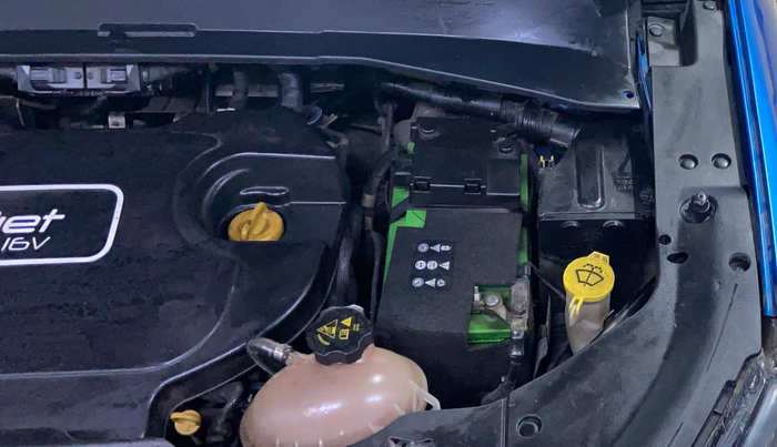 2017 Jeep Compass LONGITUDE (O) 2.0 DIESEL, Diesel, Manual, 1,20,527 km, Engine View - Left