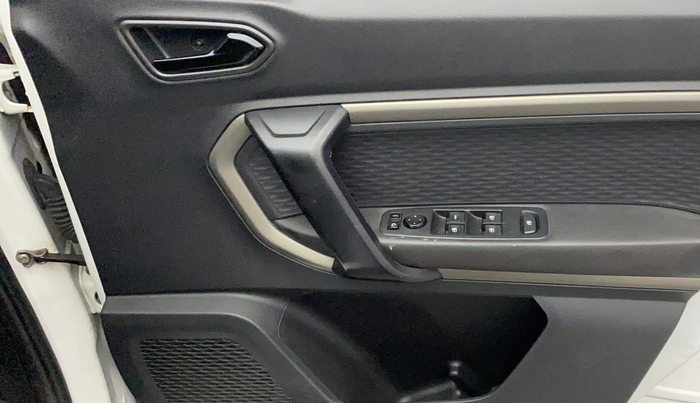 2021 Renault Kiger RXZ TURBO CVT DUAL TONE, Petrol, Automatic, 61,907 km, Driver Side Door Panels Control