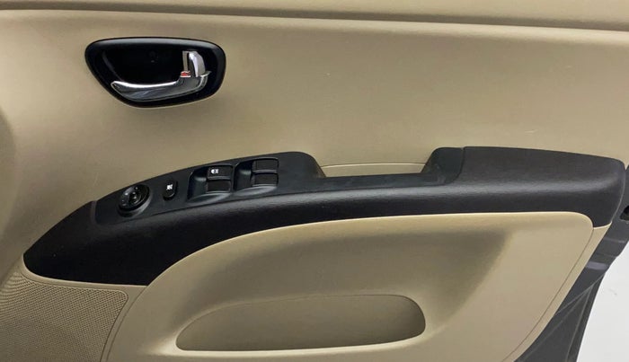 2013 Hyundai i10 MAGNA 1.2, Petrol, Manual, 1,04,655 km, Driver Side Door Panels Control