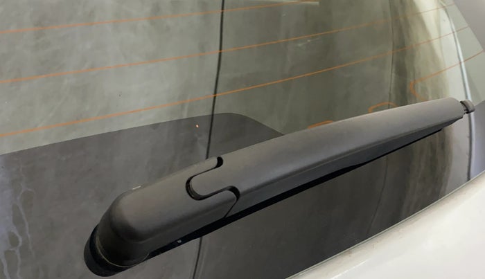 2018 Ford New Figo TITANIUM 1.2 PETROL MT, Petrol, Manual, 38,175 km, Rear Wiper