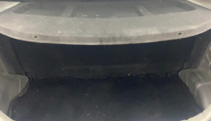 2014 Hyundai Eon SPORTZ, Petrol, Manual, 99,432 km, Boot Inside