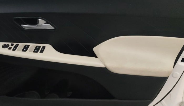 2023 Hyundai Verna SX 1.5 l MPI, Petrol, Manual, 37,974 km, Driver Side Door Panels Control