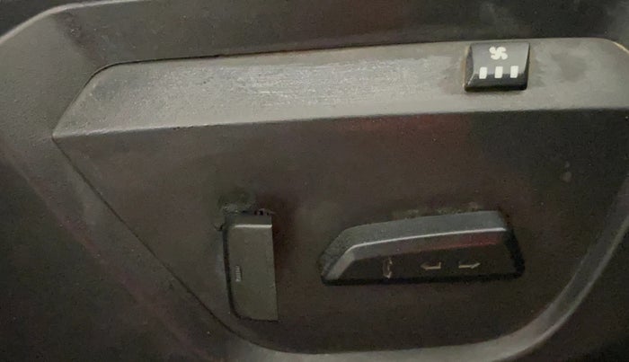 2022 Tata Safari XZ PLUS, Diesel, Manual, 48,294 km, Driver Side Adjustment Panel