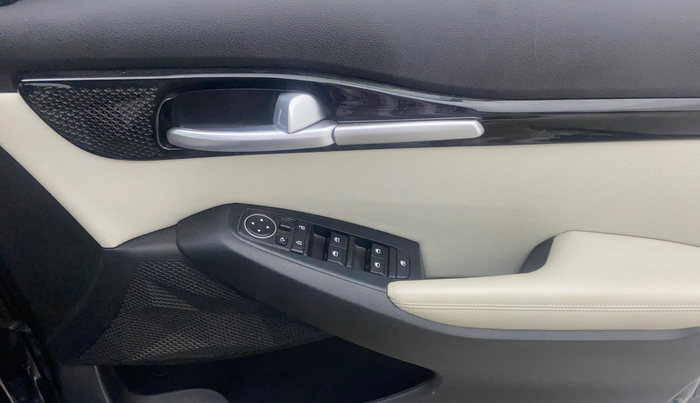 2021 KIA SELTOS HTX IVT 1.5 PETROL, Petrol, Automatic, 41,333 km, Driver Side Door Panels Control