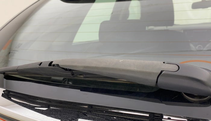 2016 Maruti Baleno ZETA PETROL 1.2, Petrol, Manual, 1,08,007 km, Rear Wiper