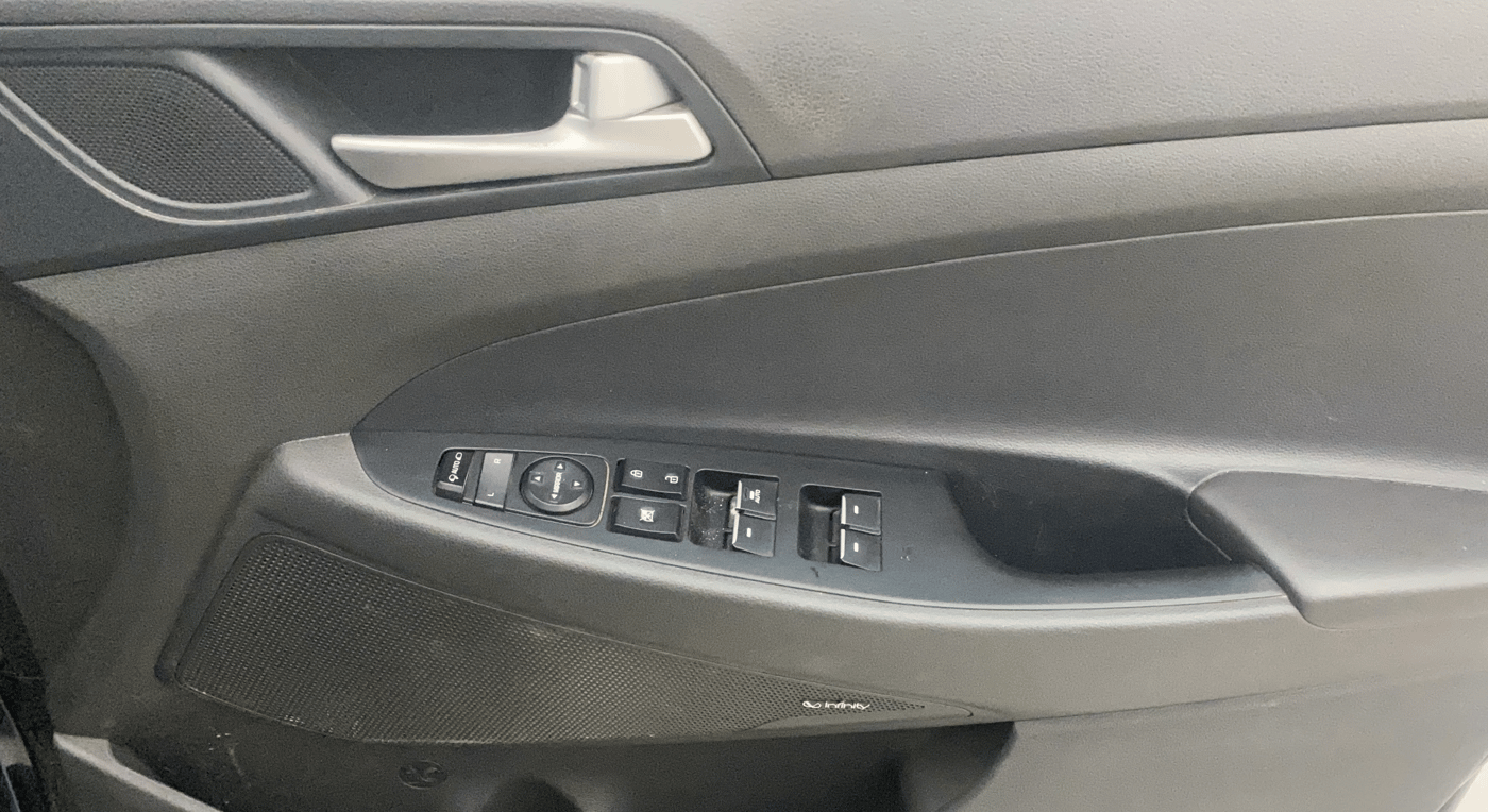2021 Hyundai Tucson GLS 2WD AT PETROL, Petrol, Automatic, 46,674 km, Driver Side Door Panels Control