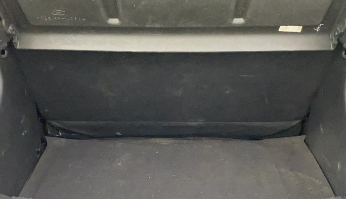 2017 Hyundai Elite i20 ASTA 1.2 DUAL TONE, Petrol, Manual, 31,134 km, Boot Inside