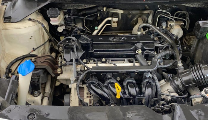 2017 Hyundai Elite i20 ASTA 1.2 DUAL TONE, Petrol, Manual, 31,134 km, Engine View - Right