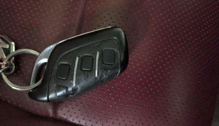 2021 MG ASTOR SAVVY 1.5 CVT S RED, Petrol, Automatic, 54,693 km, Key Close Up